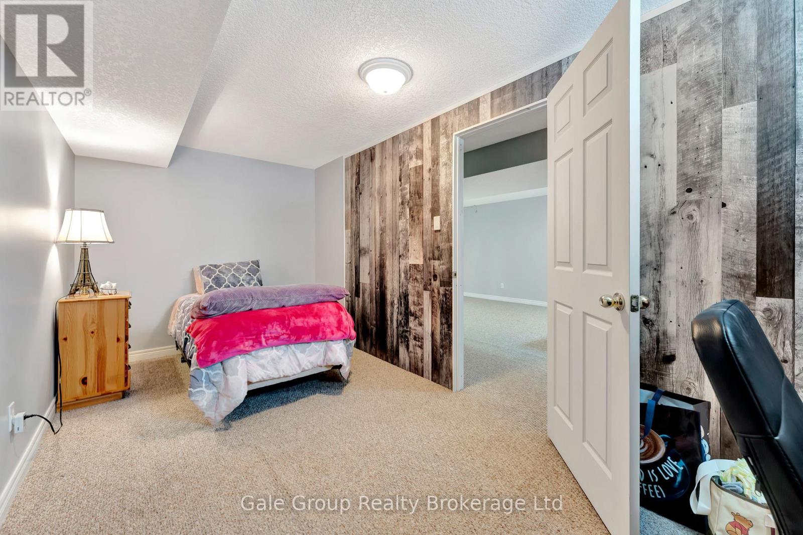 693 Southwood Way, Woodstock, Ontario  N4V 1H5 - Photo 23 - X12179282