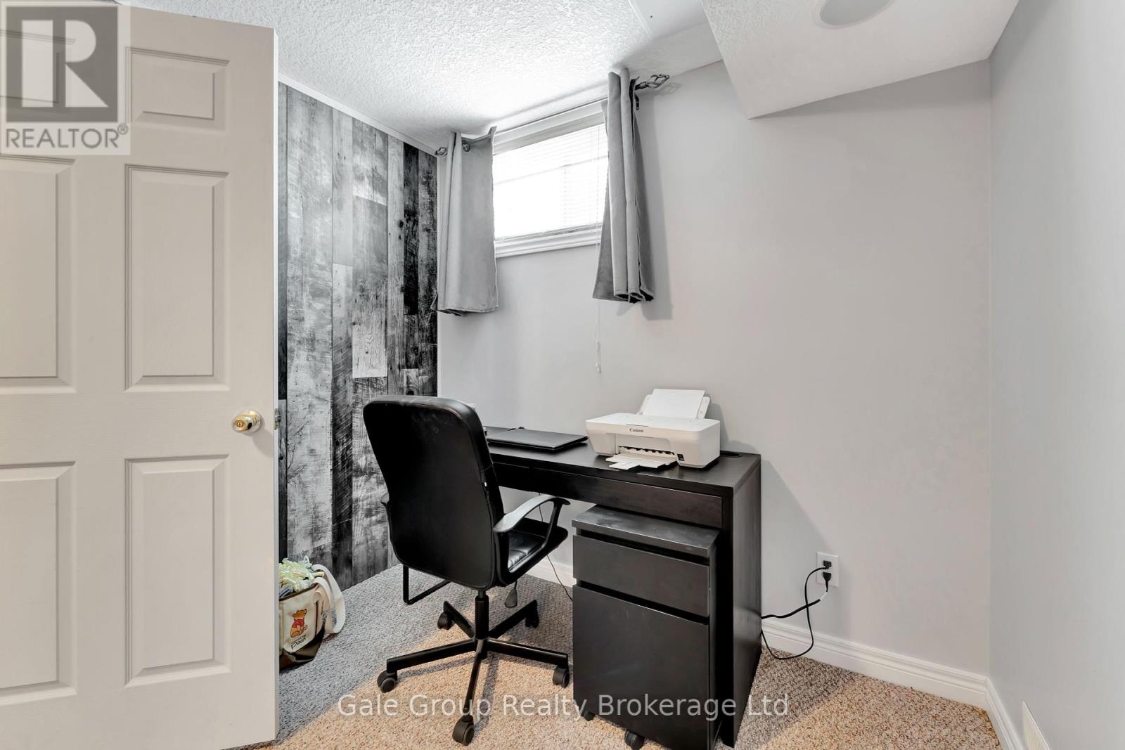 693 Southwood Way, Woodstock, Ontario  N4V 1H5 - Photo 24 - X12179282