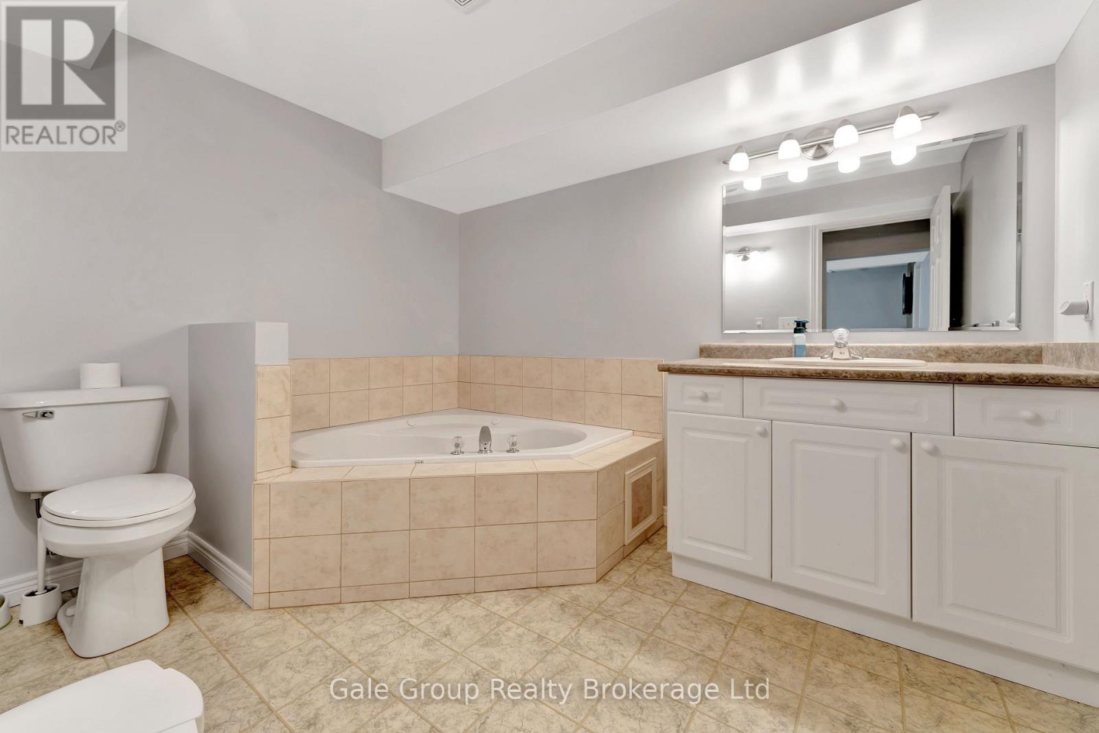 693 Southwood Way, Woodstock, Ontario  N4V 1H5 - Photo 25 - X12179282