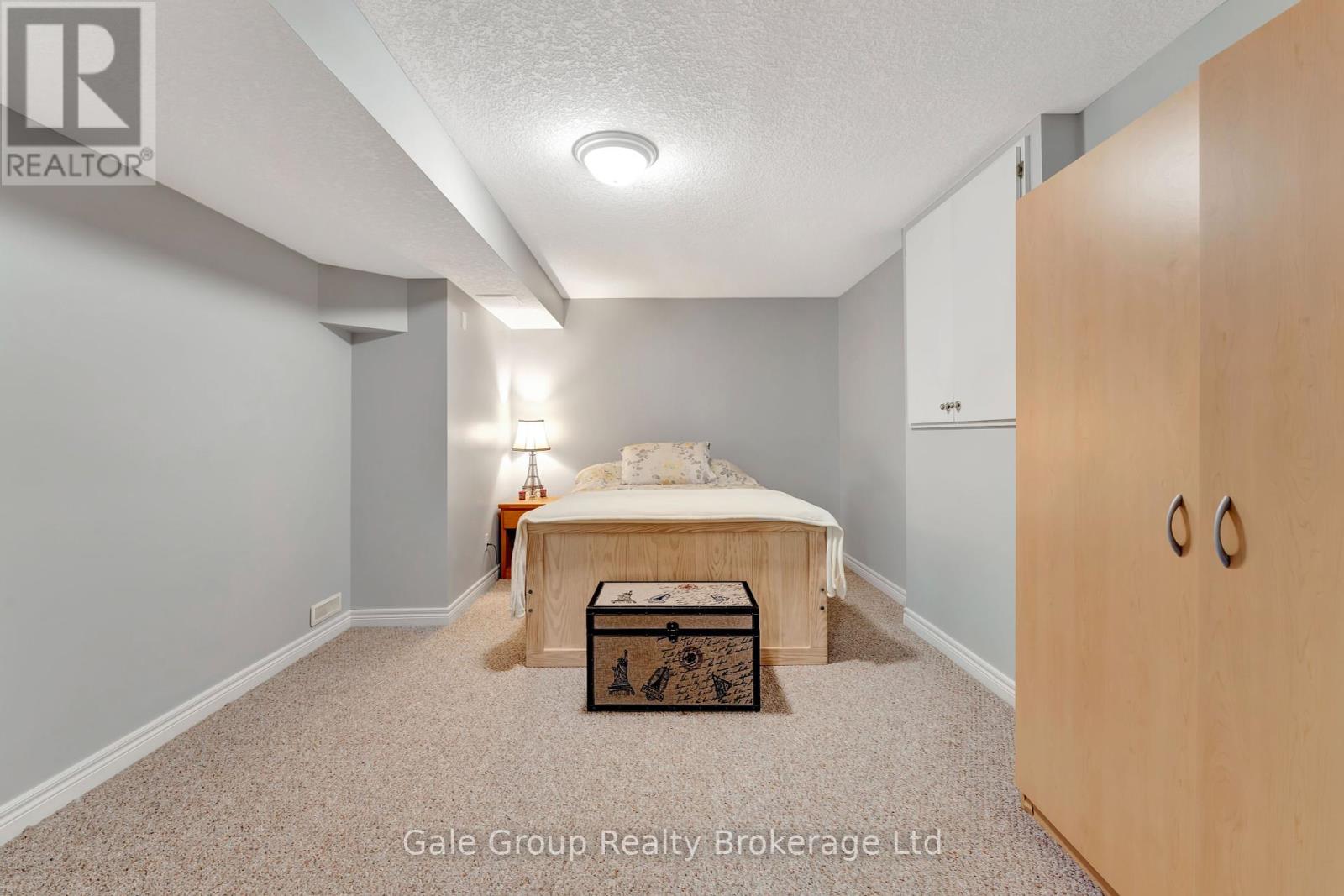 693 Southwood Way, Woodstock, Ontario  N4V 1H5 - Photo 26 - X12179282