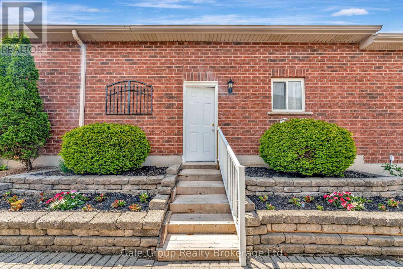 693 Southwood Way, Woodstock, Ontario  N4V 1H5 - Photo 28 - X12179282
