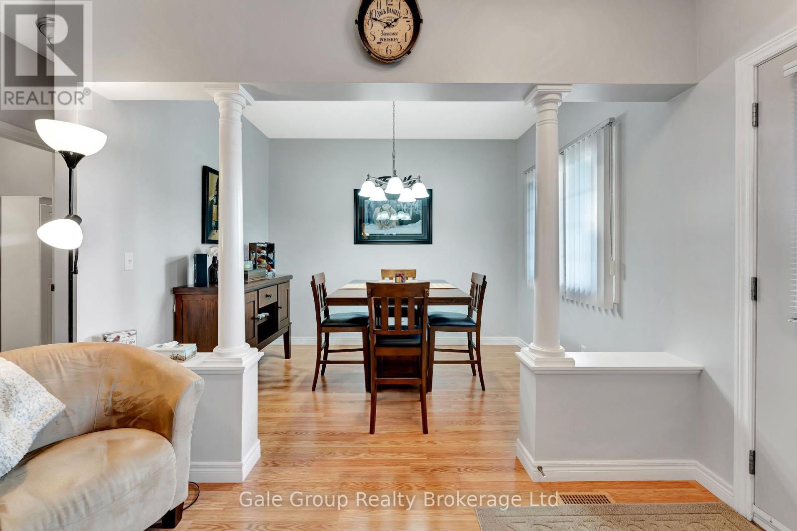 693 Southwood Way, Woodstock, Ontario  N4V 1H5 - Photo 7 - X12179282