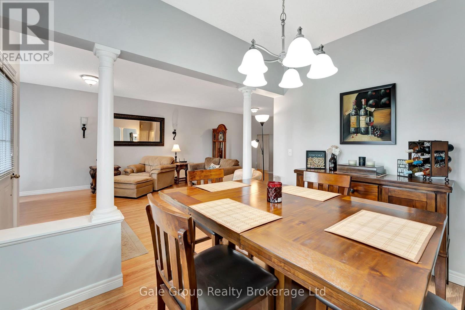 693 Southwood Way, Woodstock, Ontario  N4V 1H5 - Photo 8 - X12179282