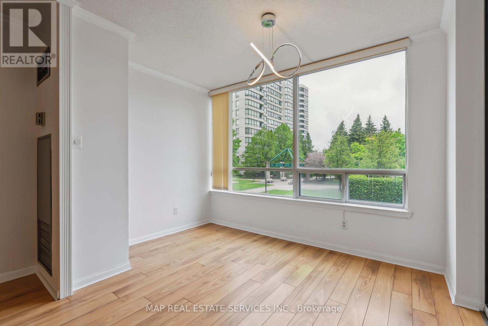 202 - 110 Promenade Circle, Vaughan, Ontario  L4J 7W8 - Photo 16 - N12177718