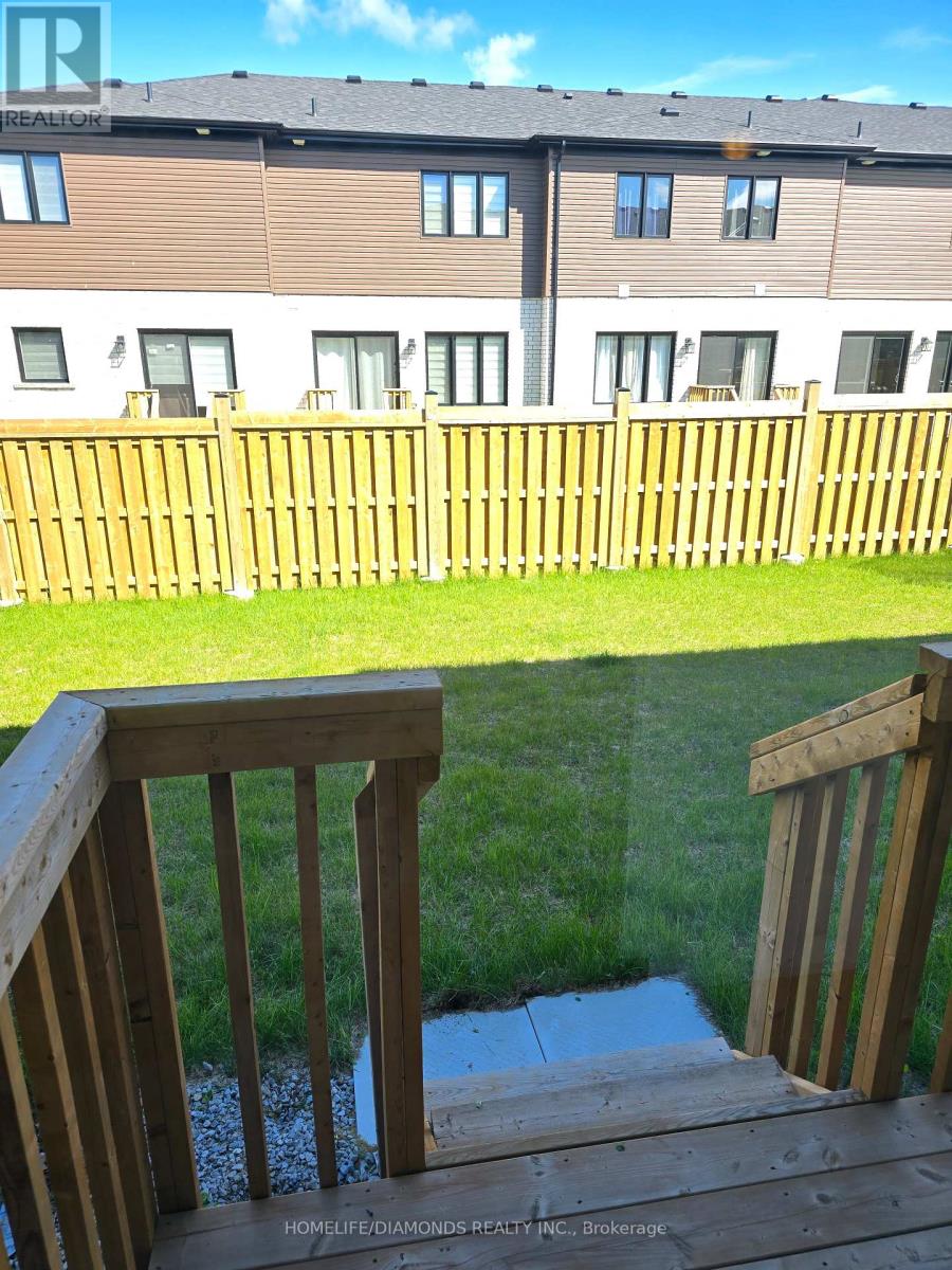 34 Westwood Avenue, Barrie, Ontario  L9J 0M6 - Photo 24 - S12176821
