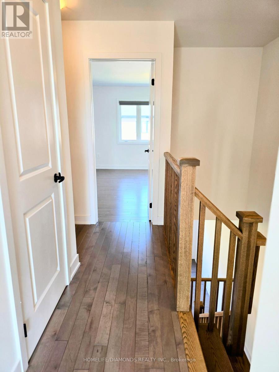 34 Westwood Avenue, Barrie, Ontario  L9J 0M6 - Photo 14 - S12176821
