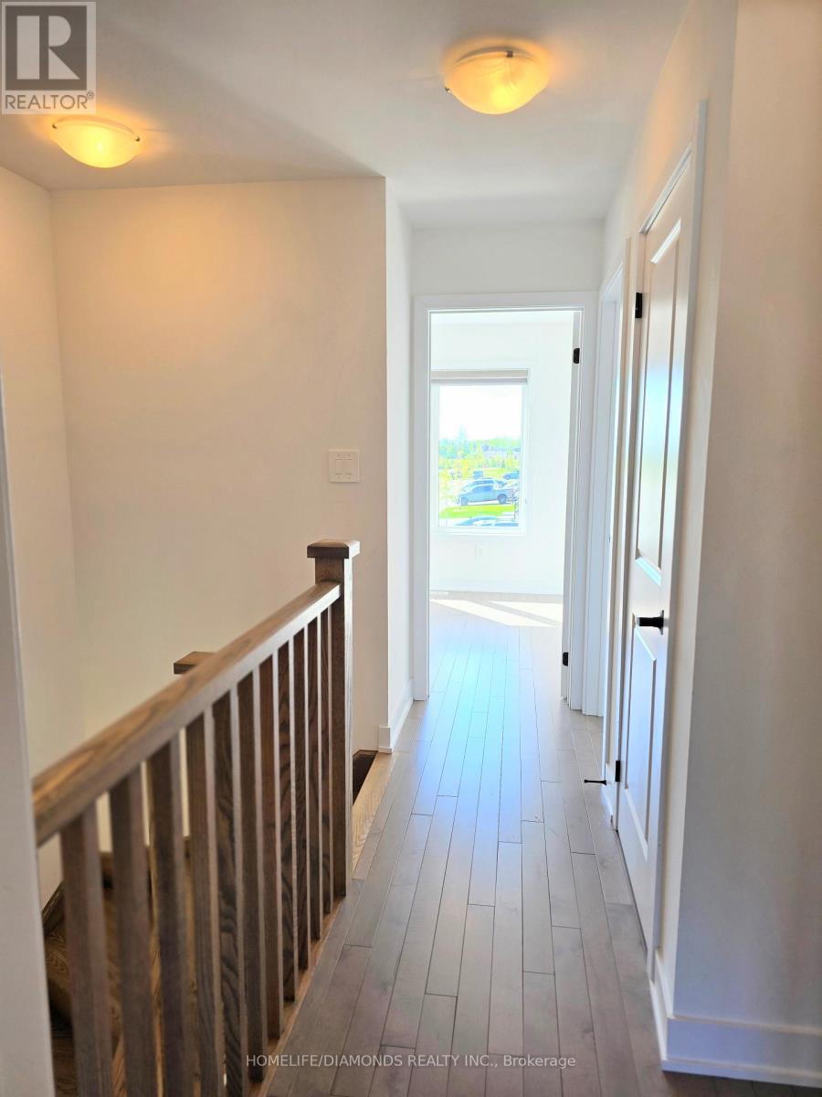 34 Westwood Avenue, Barrie, Ontario  L9J 0M6 - Photo 21 - S12176821