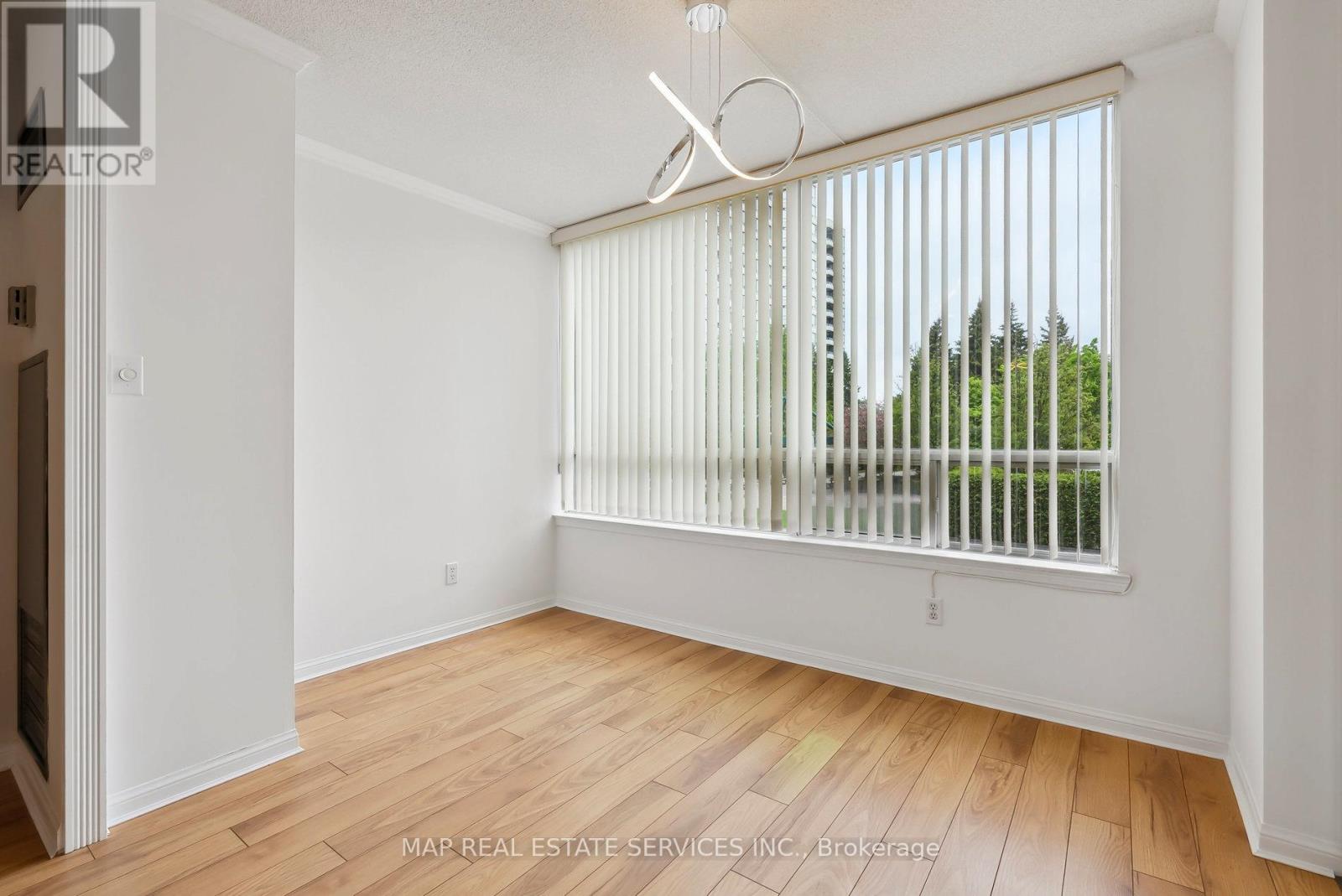202 - 110 Promenade Circle, Vaughan, Ontario  L4J 7W8 - Photo 20 - N12177718