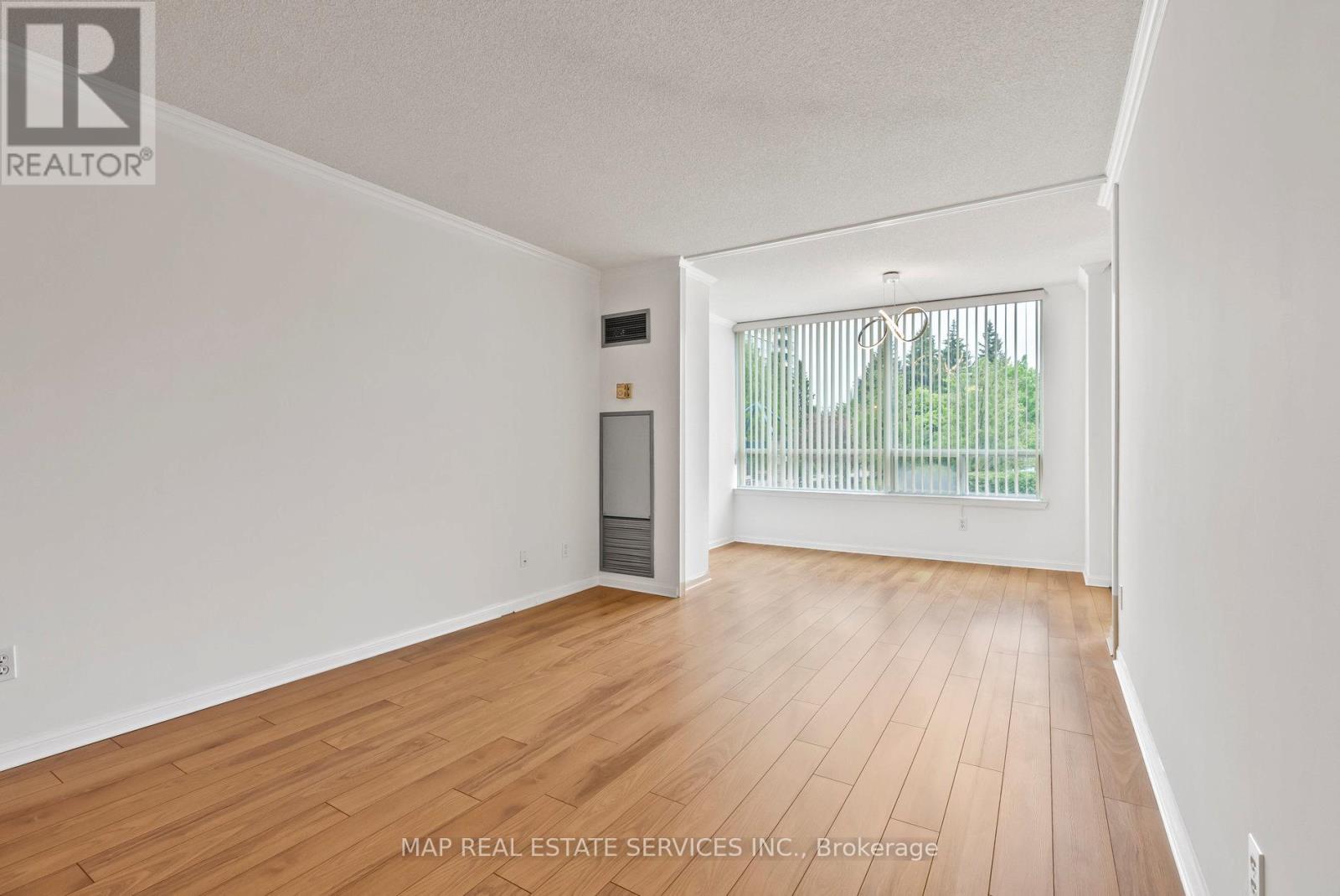 202 - 110 Promenade Circle, Vaughan, Ontario  L4J 7W8 - Photo 21 - N12177718