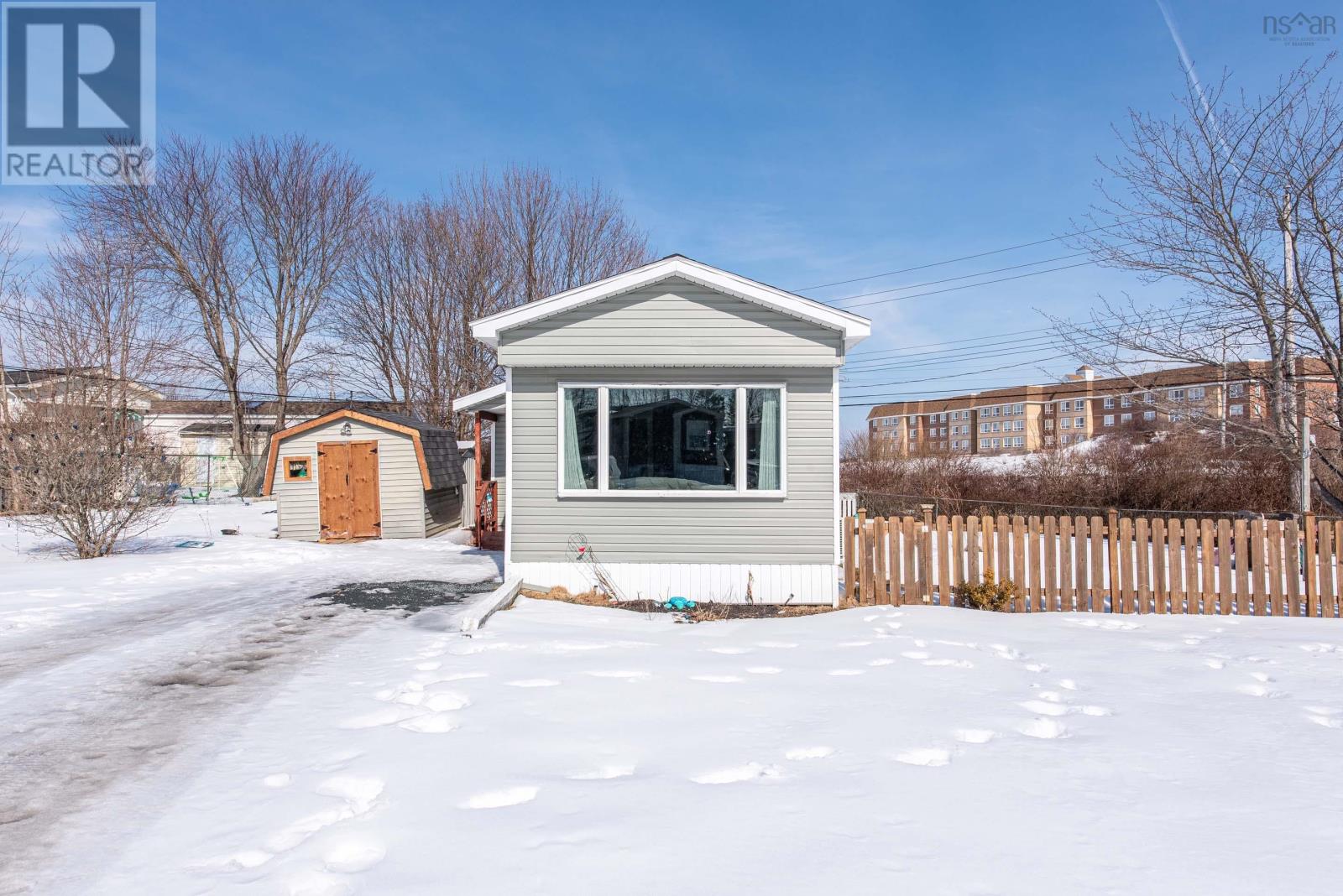 5 Wilson Avenue, Dartmouth, Nova Scotia  B2Y 2B2 - Photo 3 - 202512276