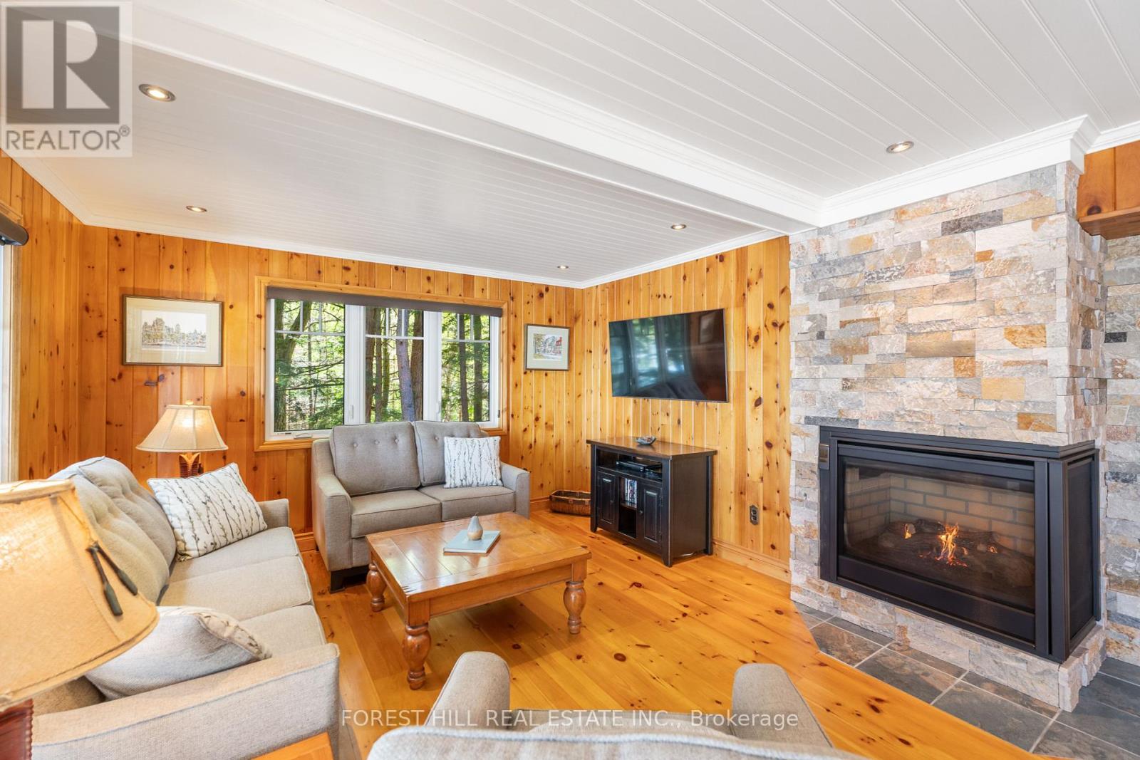 1116 Sagamo Boulevard, Muskoka Lakes, Ontario  P0B 1J0 - Photo 16 - X12153443