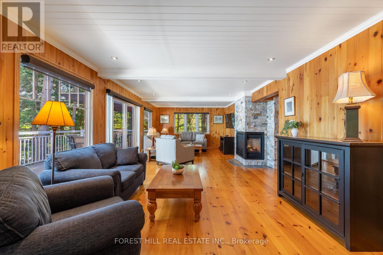 1116 Sagamo Boulevard, Muskoka Lakes, Ontario  P0B 1J0 - Photo 19 - X12153443