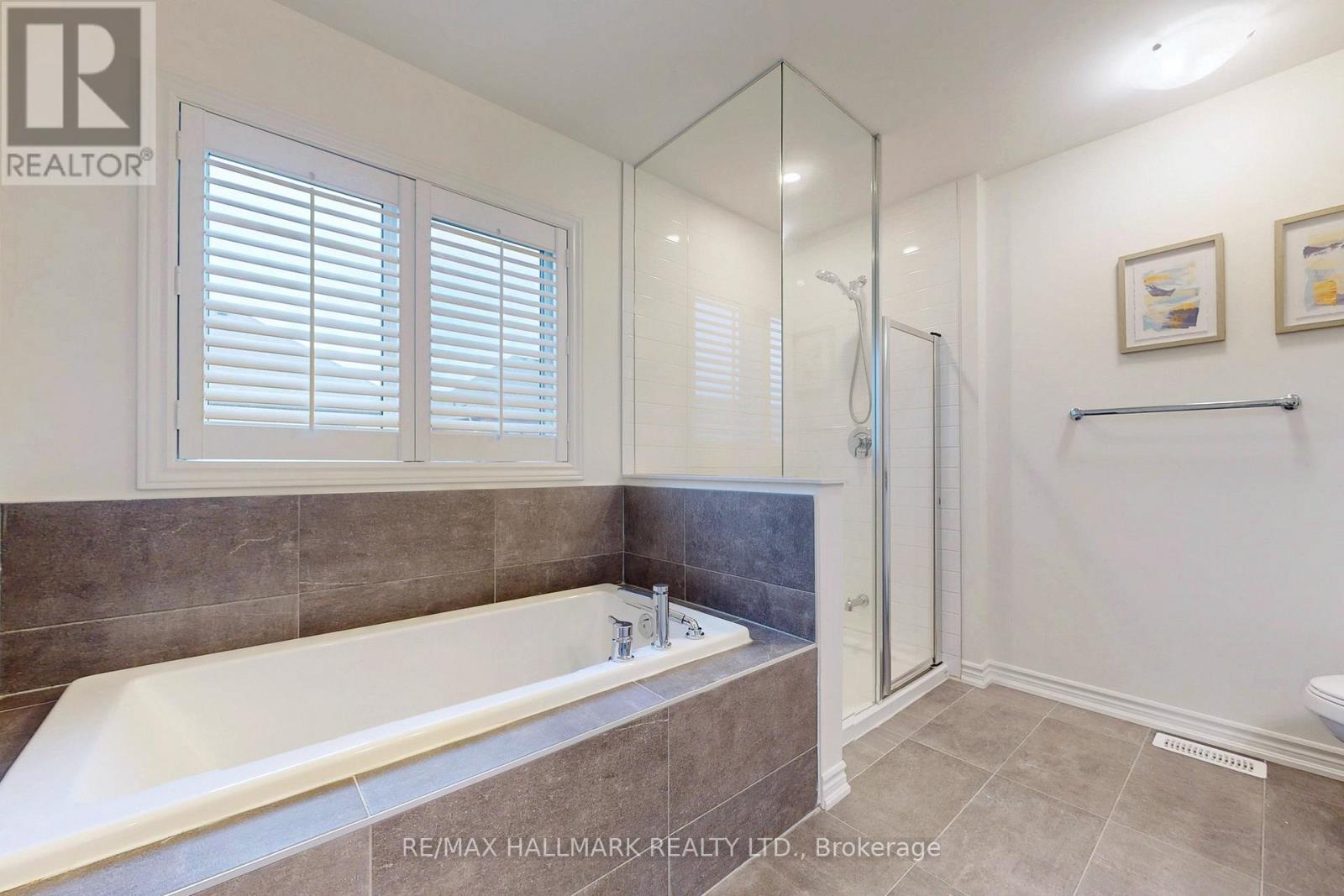 16 Huggins Drive, Whitby, Ontario  L1P 0N4 - Photo 23 - E12179272