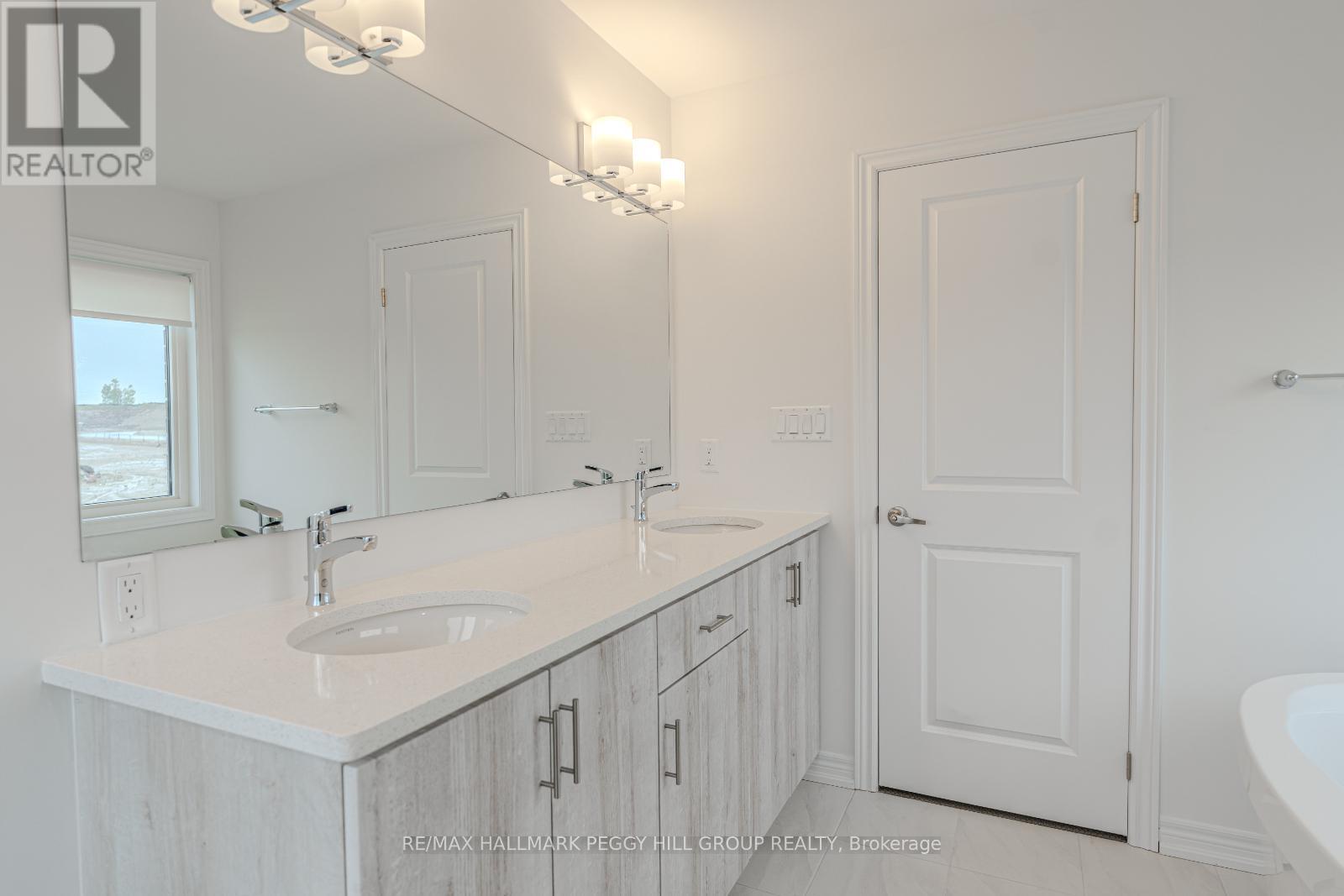 91 Thicketwood Avenue, Barrie, Ontario  L9J 0W8 - Photo 11 - S12179174