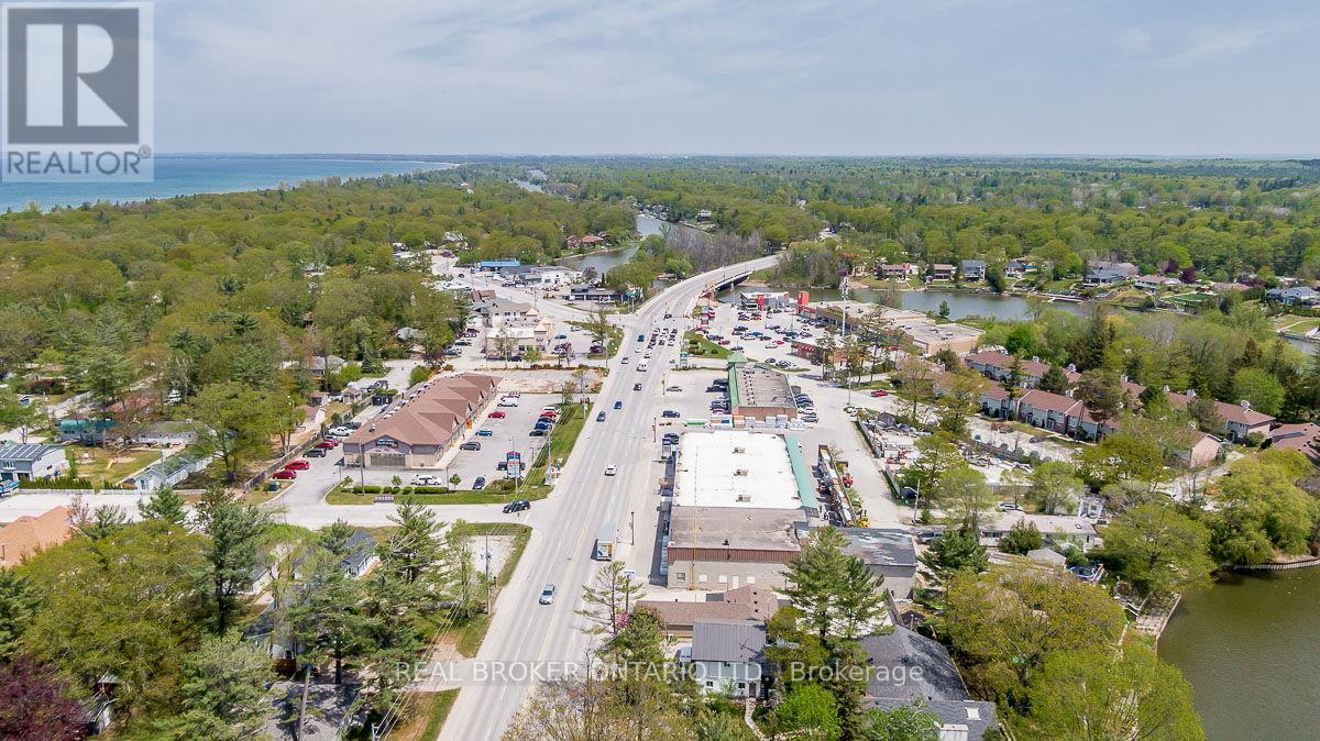 1359 Mosley Street, Wasaga Beach, Ontario  L9Z 2C7 - Photo 8 - S12179220