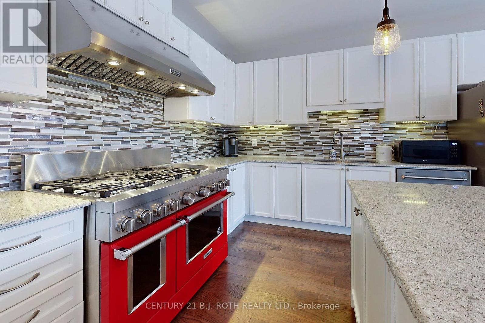 157 Mary Street, Clearview, Ontario  L0M 1G0 - Photo 6 - S12179255