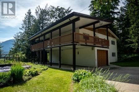 2941 Mcinnes Road, Revelstoke, British Columbia  V0E 2S3 - Photo 4 - 10349346