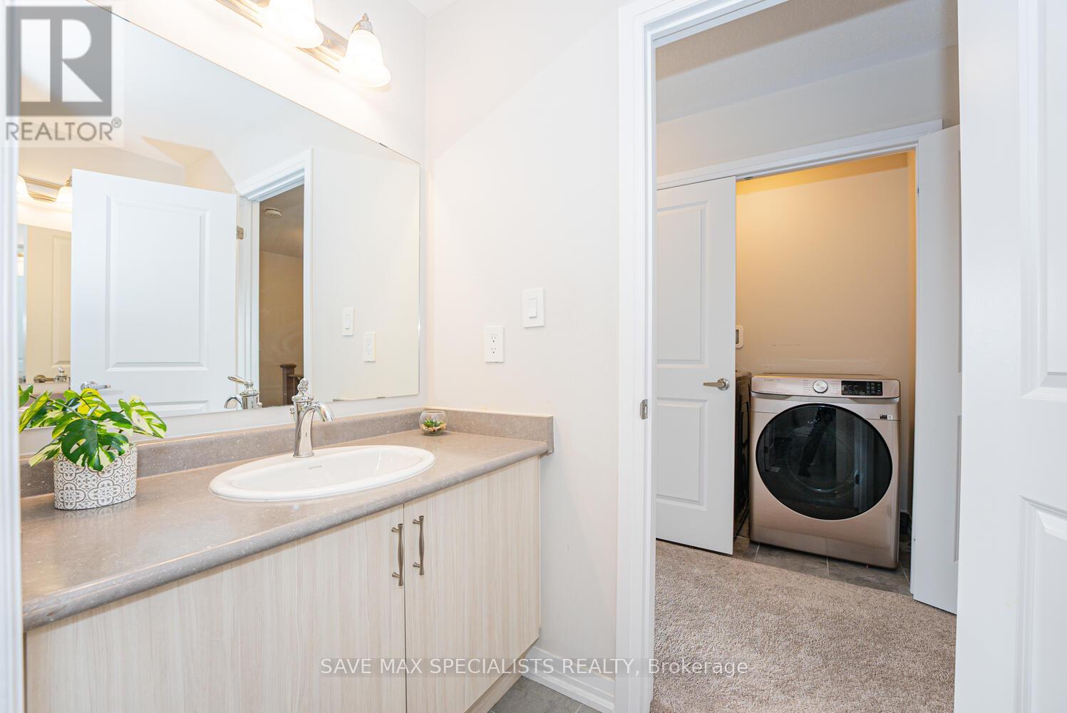 298 Newman Drive, Cambridge, Ontario  N1S 0E1 - Photo 42 - X12150092