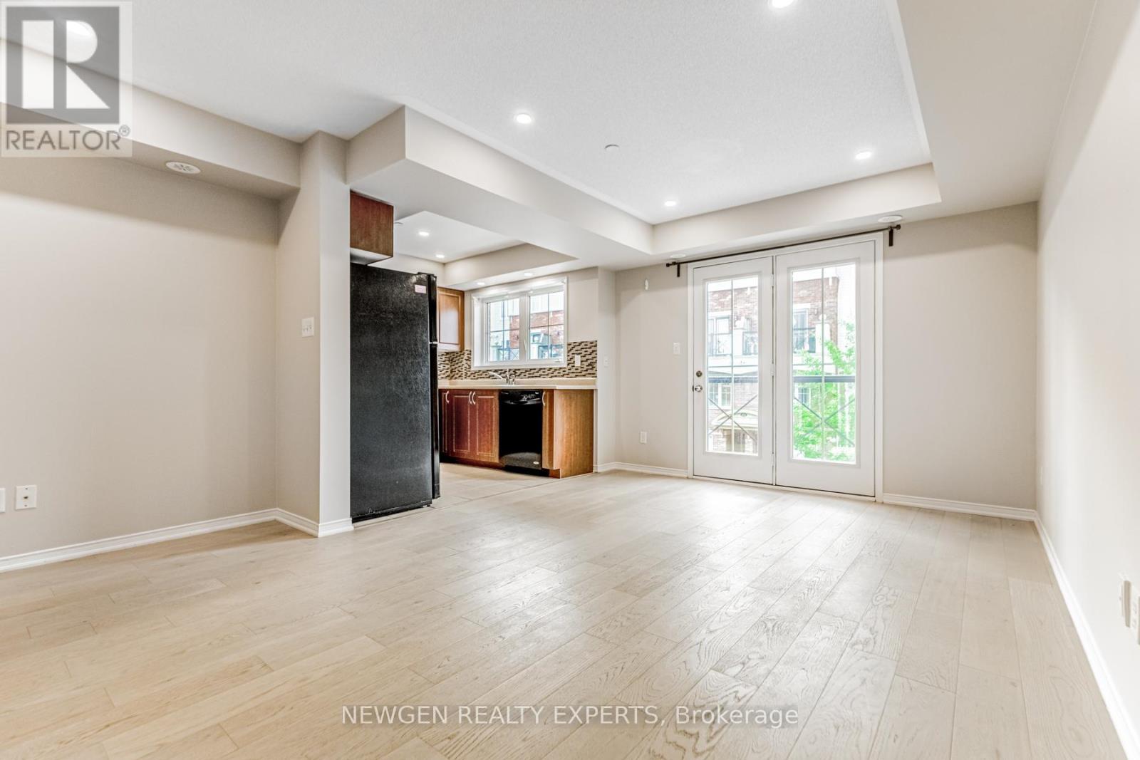 27 - 51 Hays Boulevard, Oakville (Ro River Oaks), Ontario  L6H 0J1 - Photo 15 - W12179148
