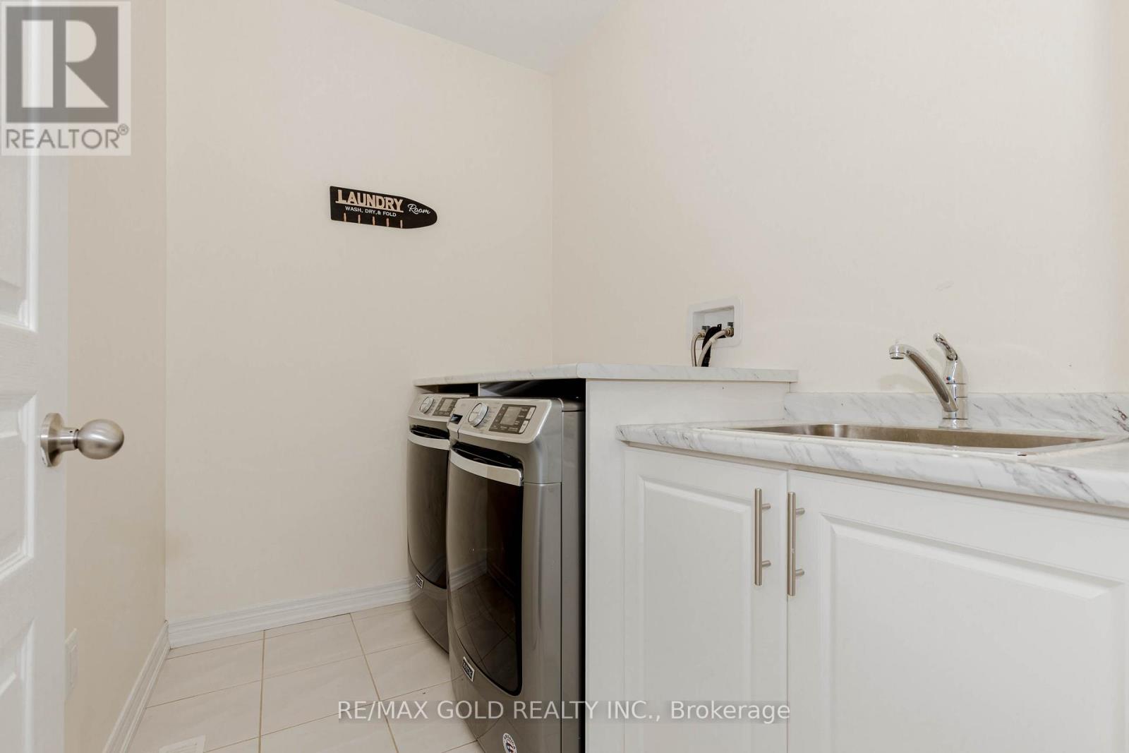 29 Ezra Crescent, Brampton (Northwest Brampton), Ontario  L7A 5A6 - Photo 32 - W12179156