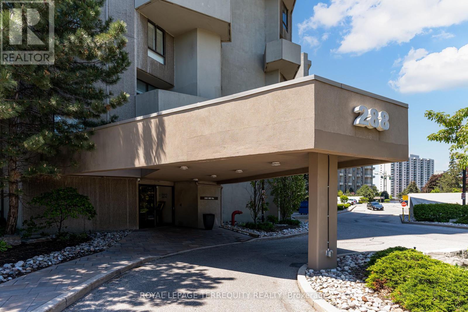 C40 - 288 Mill Road, Toronto (Markland Wood), Ontario  M9C 4X7 - Photo 46 - W12179175