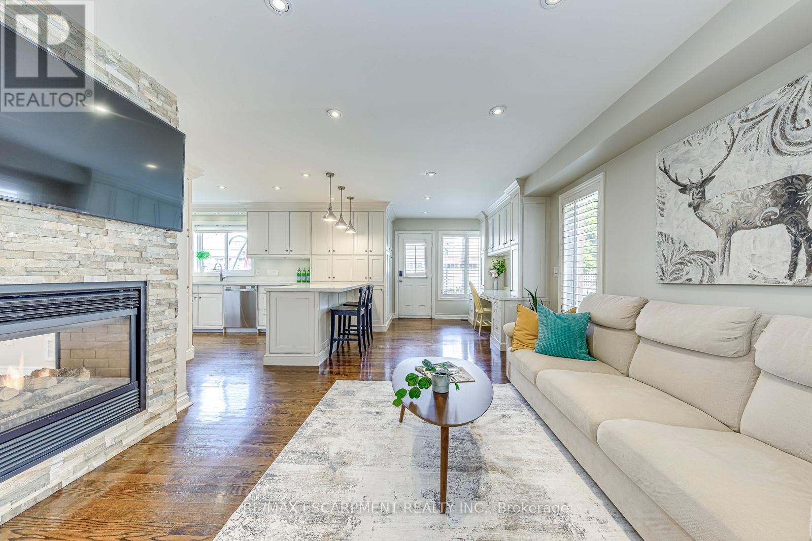 2375 Ennerdale Road, Oakville (Ro River Oaks), Ontario  L6H 6N5 - Photo 13 - W12179186
