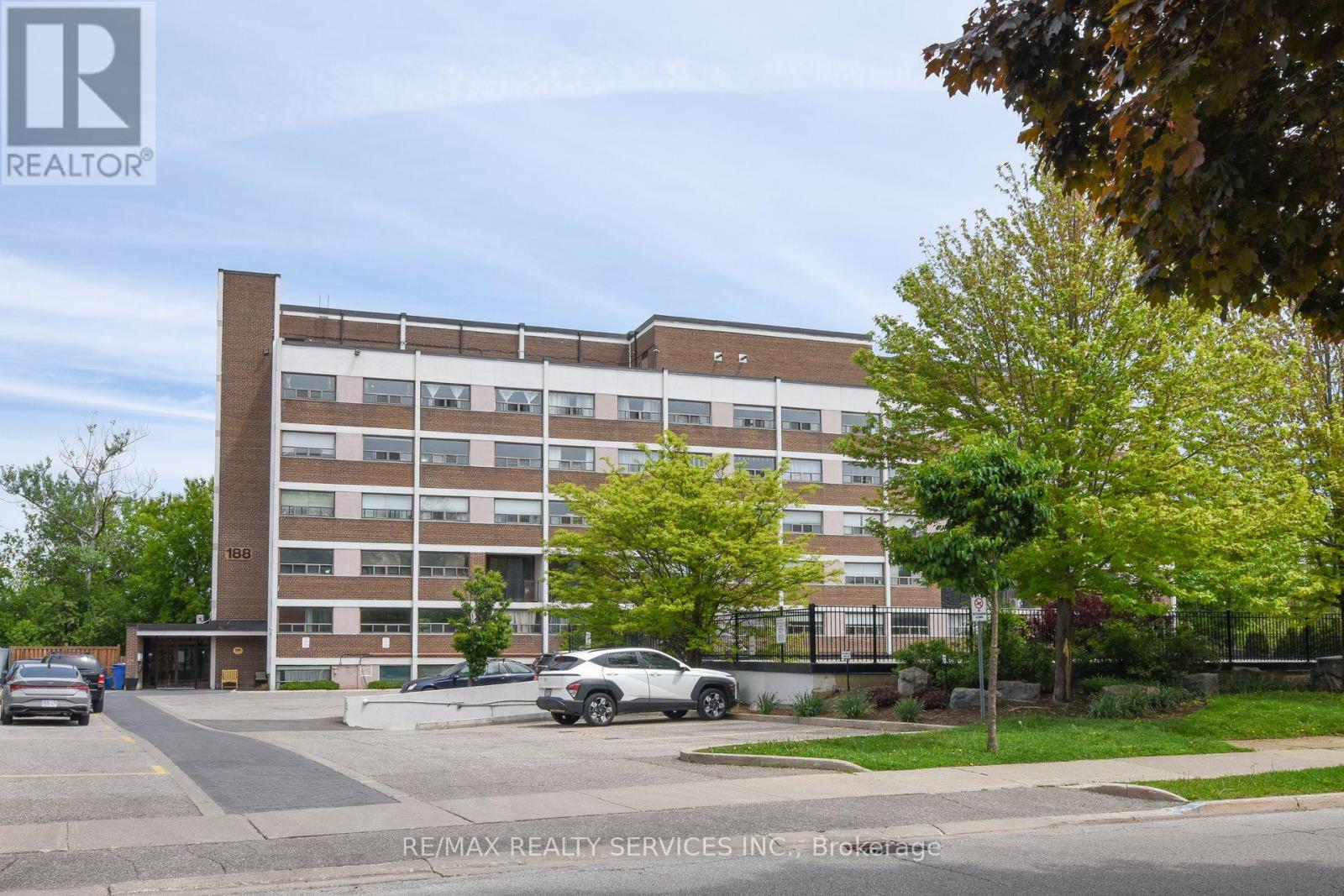 213 - 188 Mill Street S, Brampton, Ontario  L6Y 1T8 - Photo 2 - W12179256