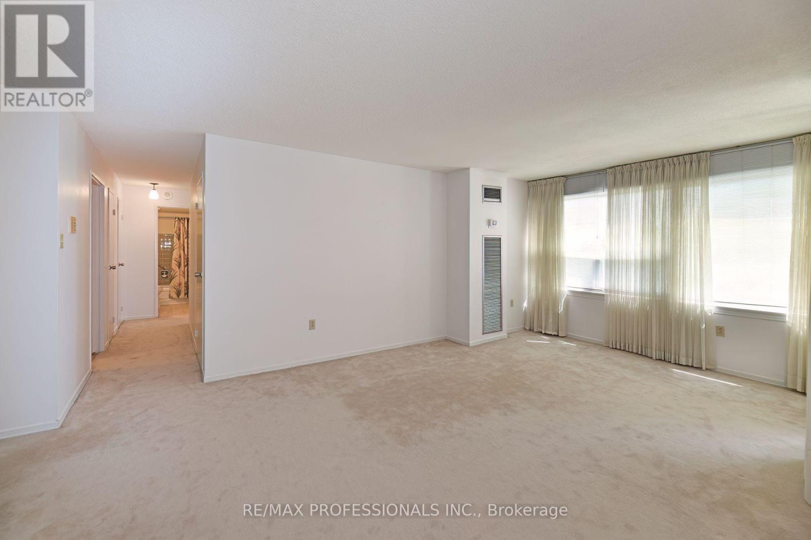 417 - 475 The West Mall, Toronto (Etobicoke West Mall), Ontario  M9C 4Z3 - Photo 8 - W12179285