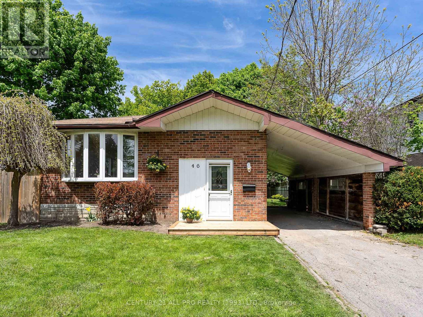 46 MEREDITH CRESCENT, Cobourg, Ontario