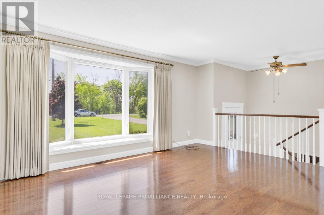 955 Casey Road, Belleville, Ontario  K8N 4Z6 - Photo 9 - X12179379