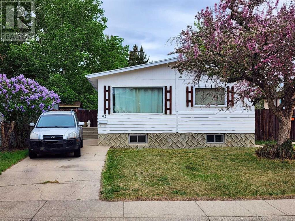 Property at 92 Dalhousie Court W image 2