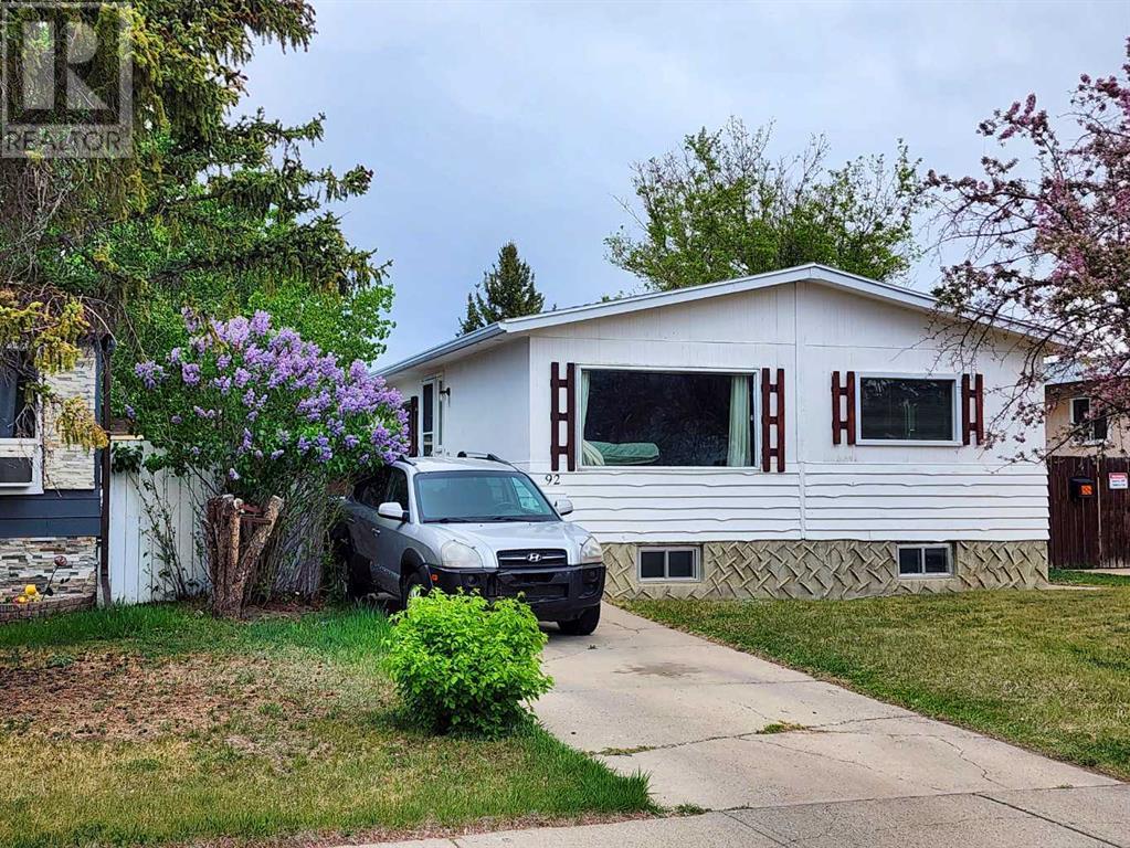 Property at 92 Dalhousie Court W image 1