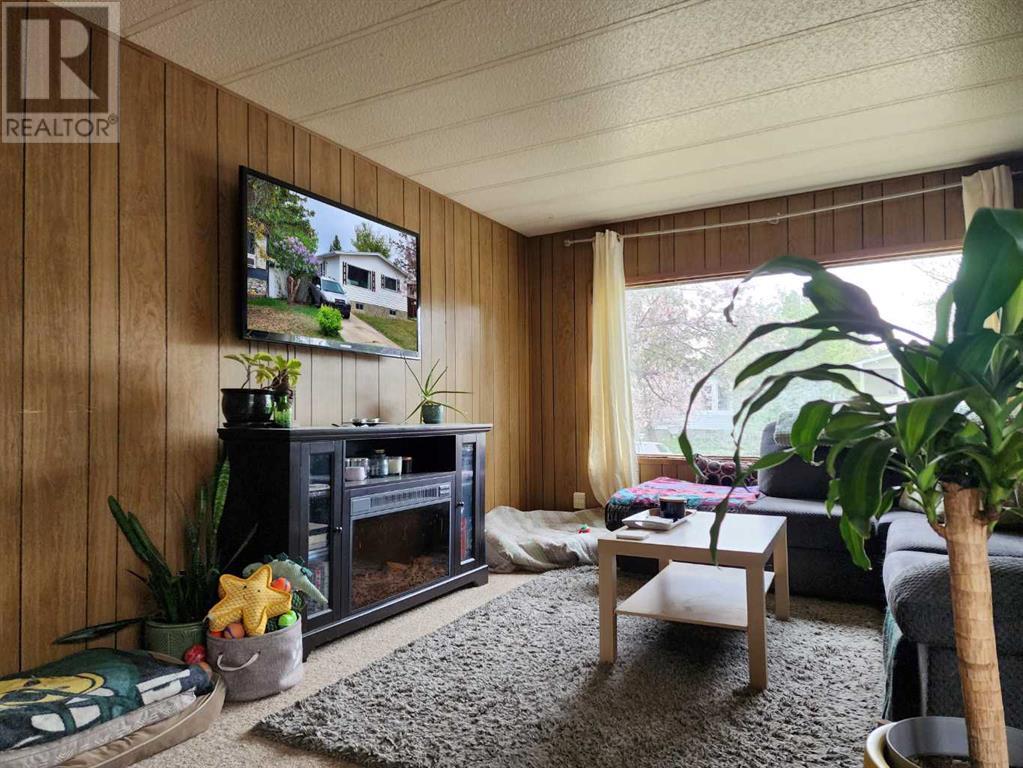Property at 92 Dalhousie Court W image 3