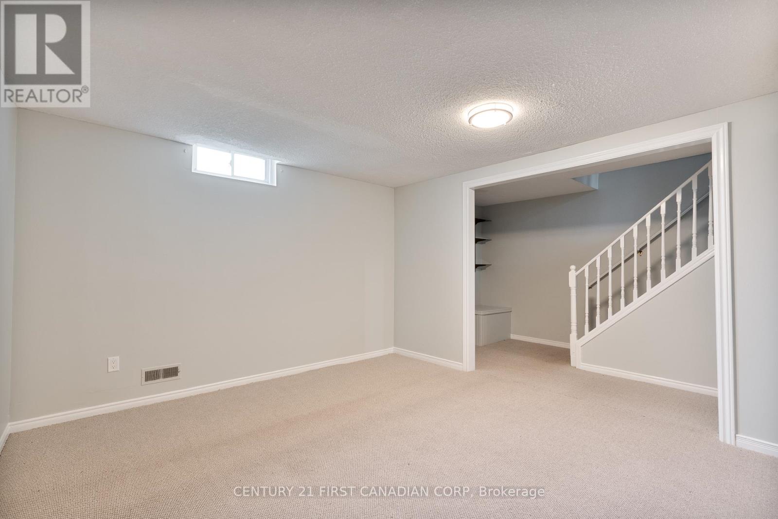 Photo 18 of 23 for 49 - 217 Martinet Avenue