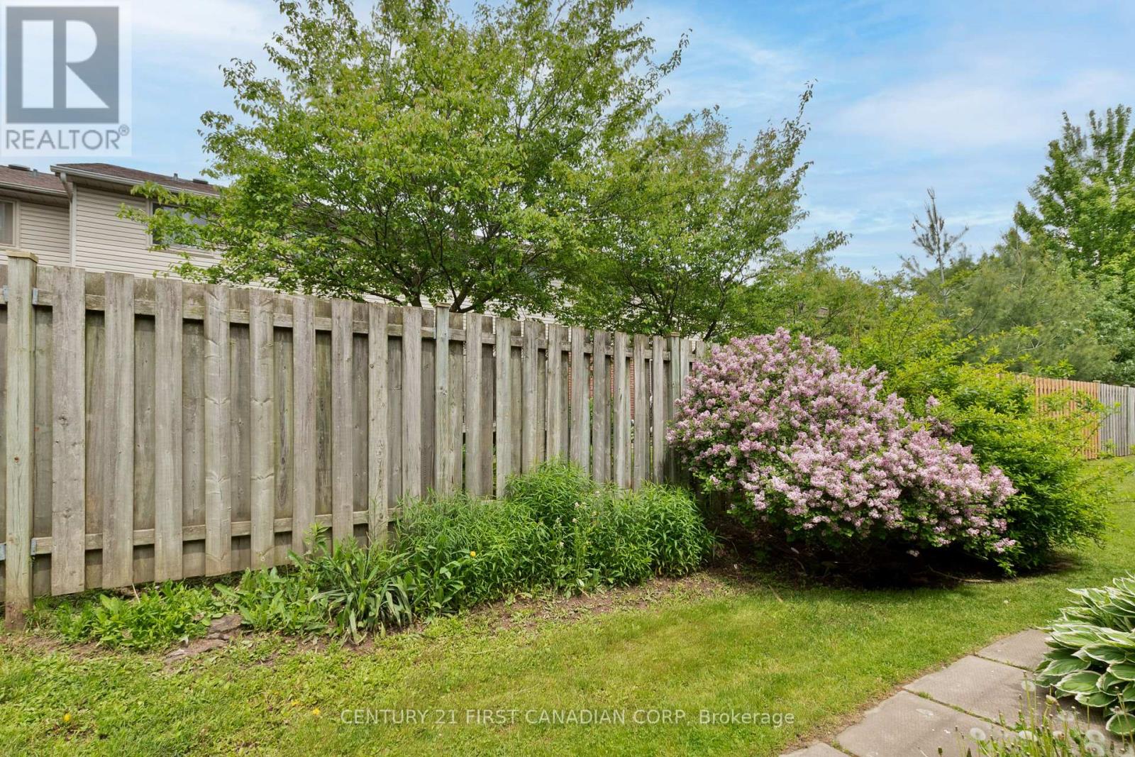 Photo 22 of 23 for 49 - 217 Martinet Avenue