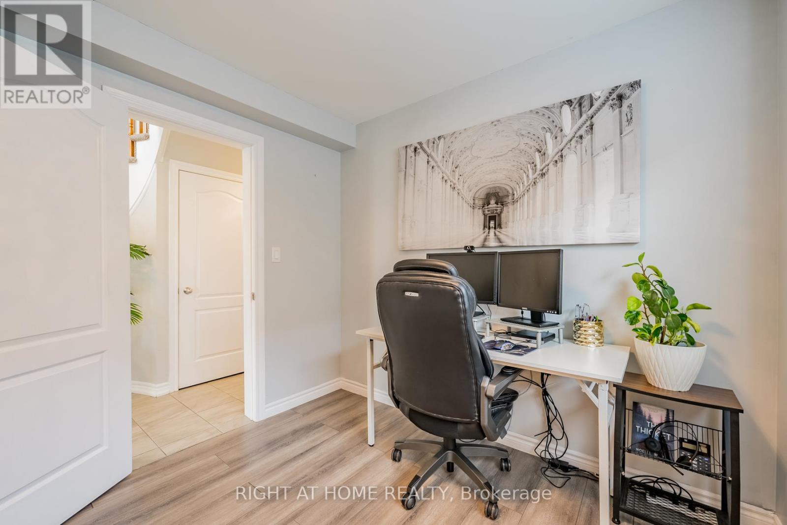 38 Claxton Crescent, Kawartha Lakes (Lindsay), Ontario  K9V 0N2 - Photo 19 - X12179259