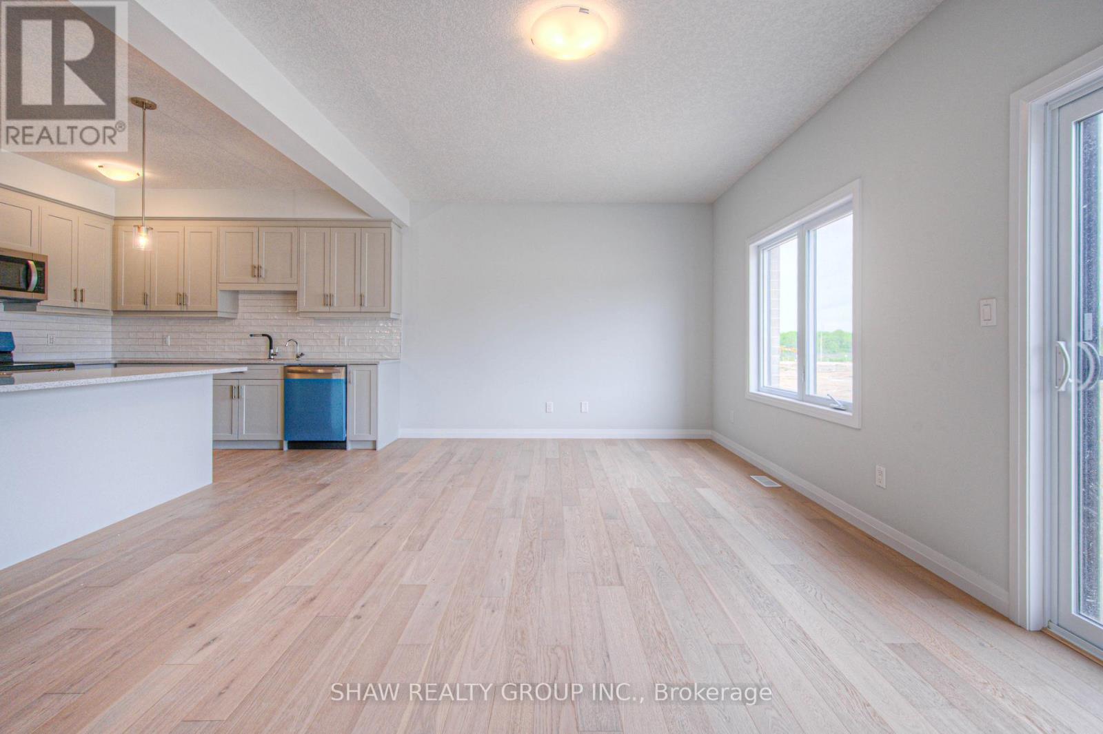 246 Green Gate Boulevard, Cambridge, Ontario  N1R 5S7 - Photo 16 - X12179280