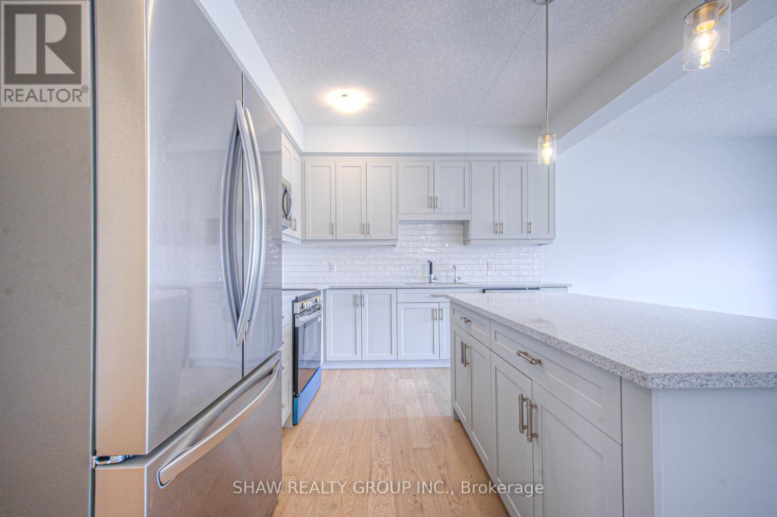246 Green Gate Boulevard, Cambridge, Ontario  N1R 5S7 - Photo 8 - X12179280