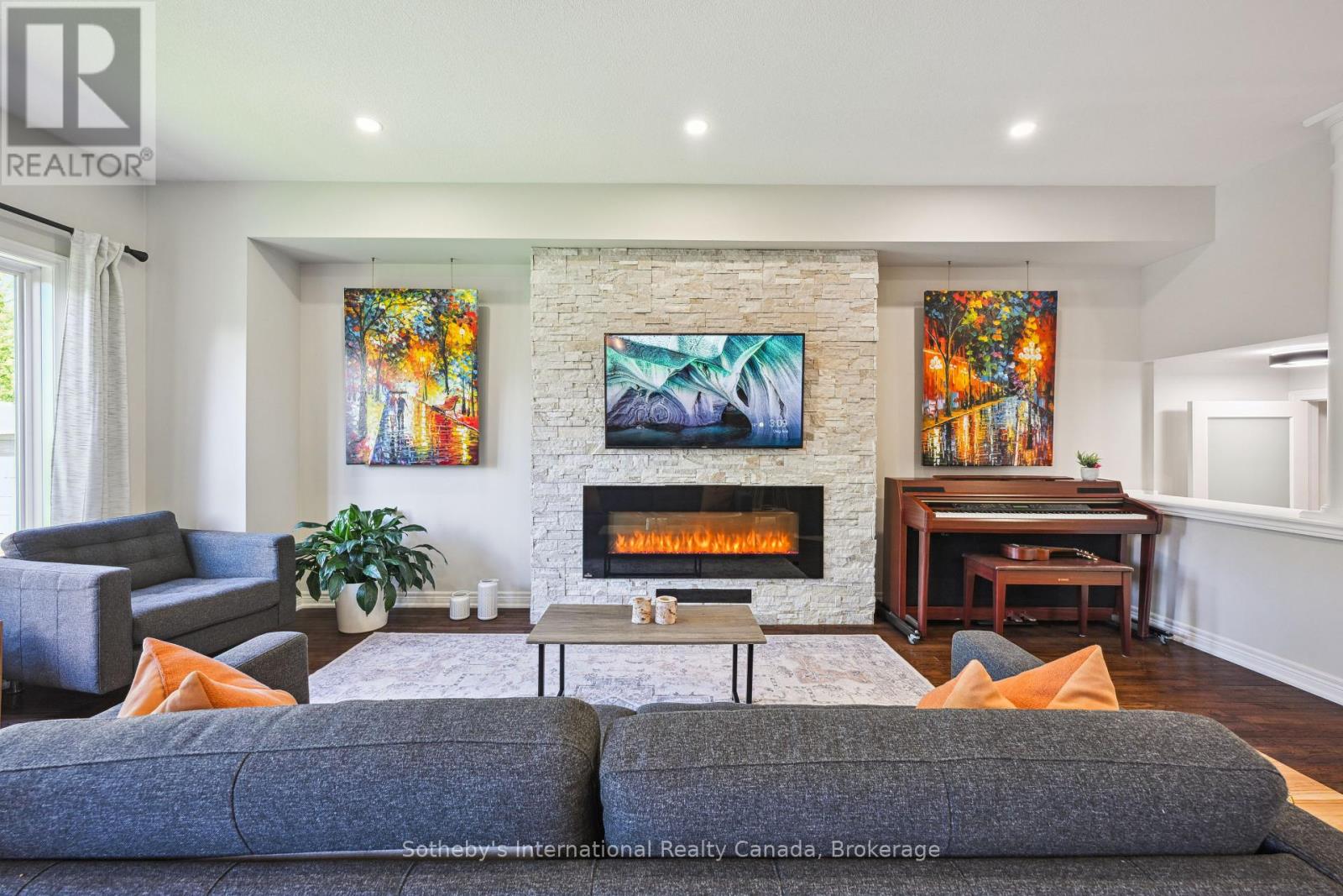 7 - 39 Raymond Road, Hamilton (Meadowlands), Ontario  L9K 0B3 - Photo 6 - X12179403