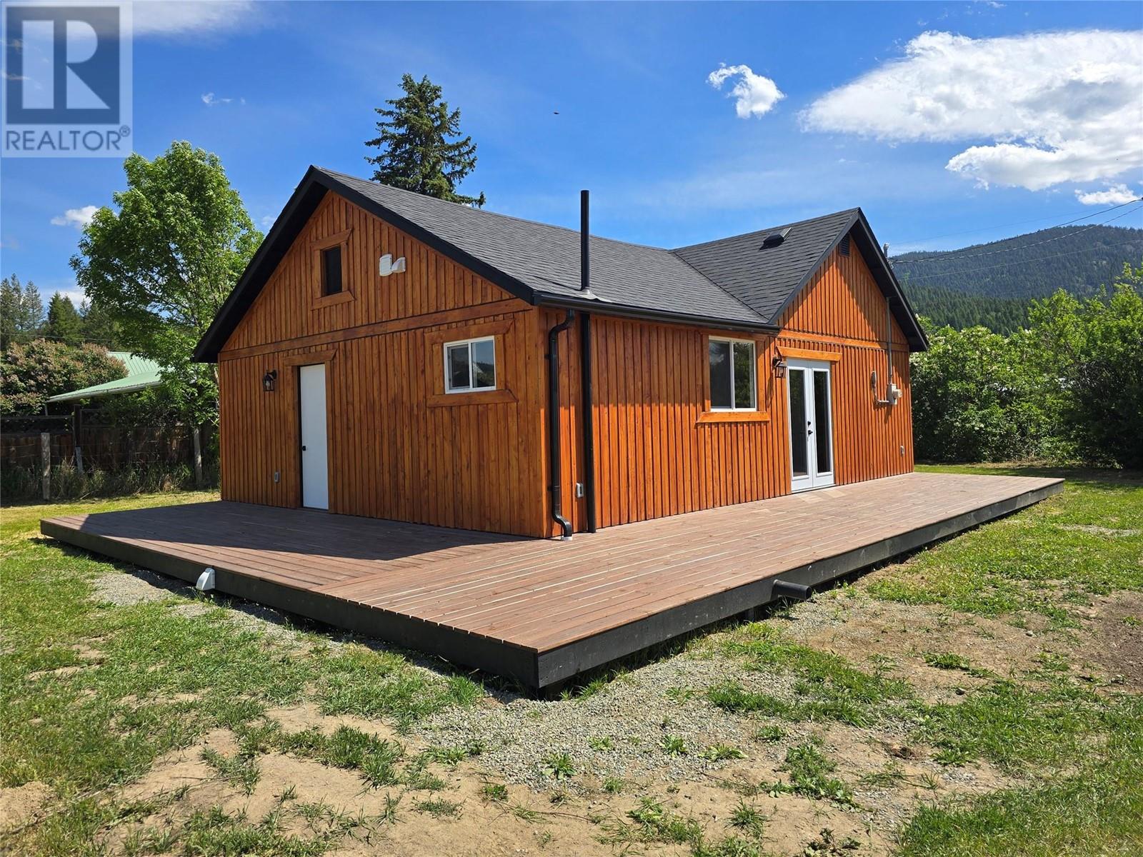 9873 Cleaveley Street, Little Fort, British Columbia  V0E 2C0 - Photo 8 - 10349306