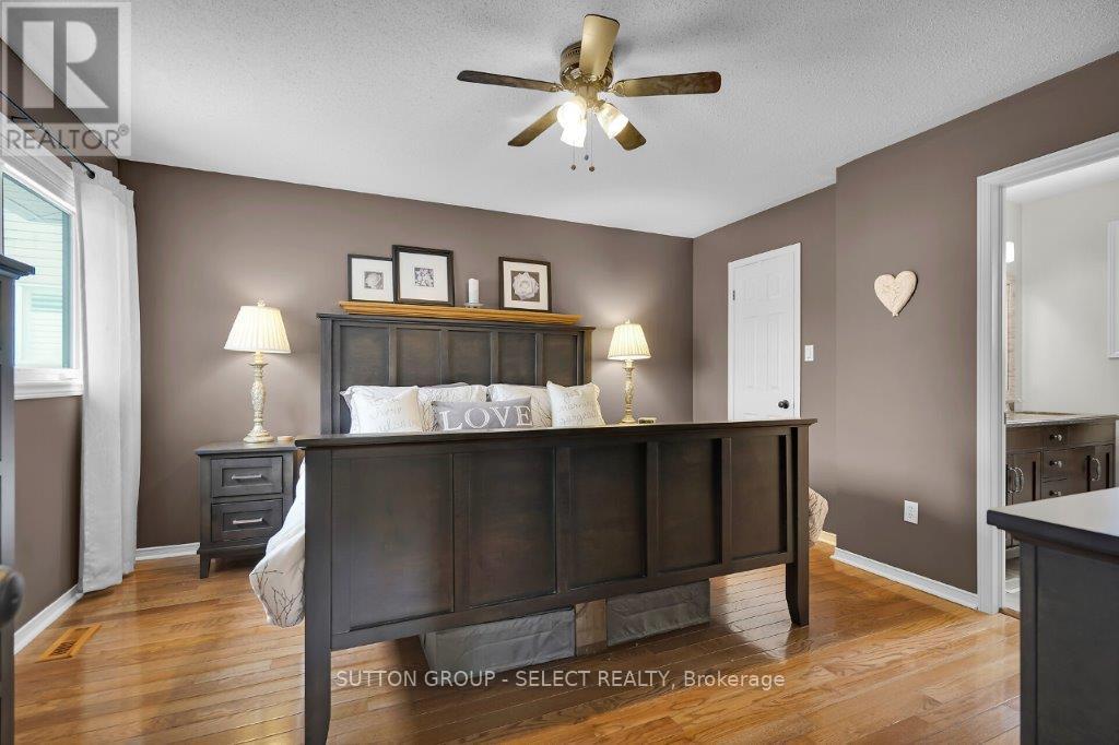 74 Cedarwood Road, London, Ontario  N6H 5E7 - Photo 17 - X12084507