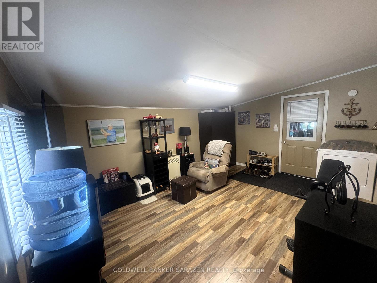 35 Evergreen Lane, Mcnab/braeside, Ontario  K0A 3L0 - Photo 6 - X12015371