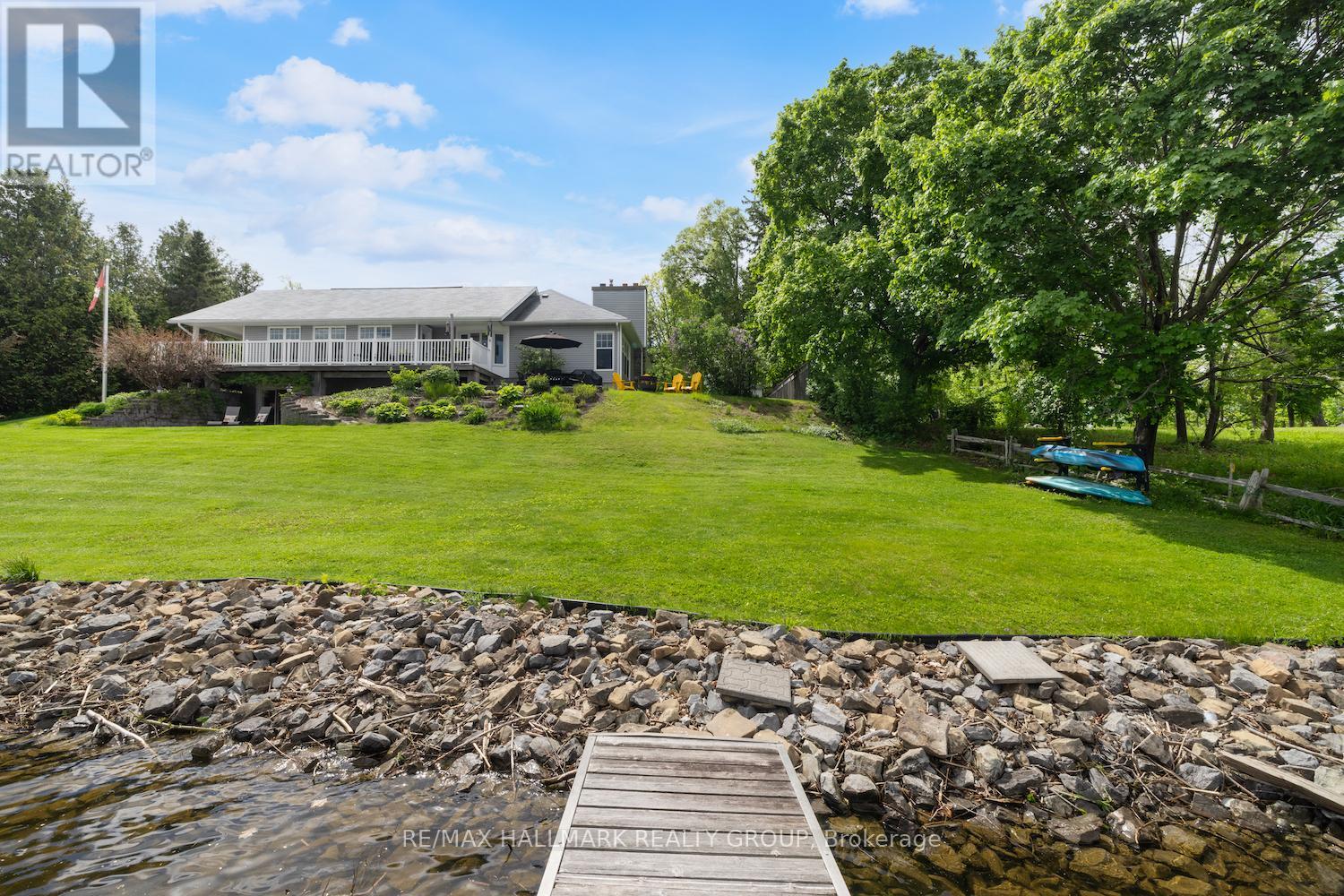 1 Rideau Glen Drive, Ottawa, Ontario  K2C 3H1 - Photo 2 - X12178325