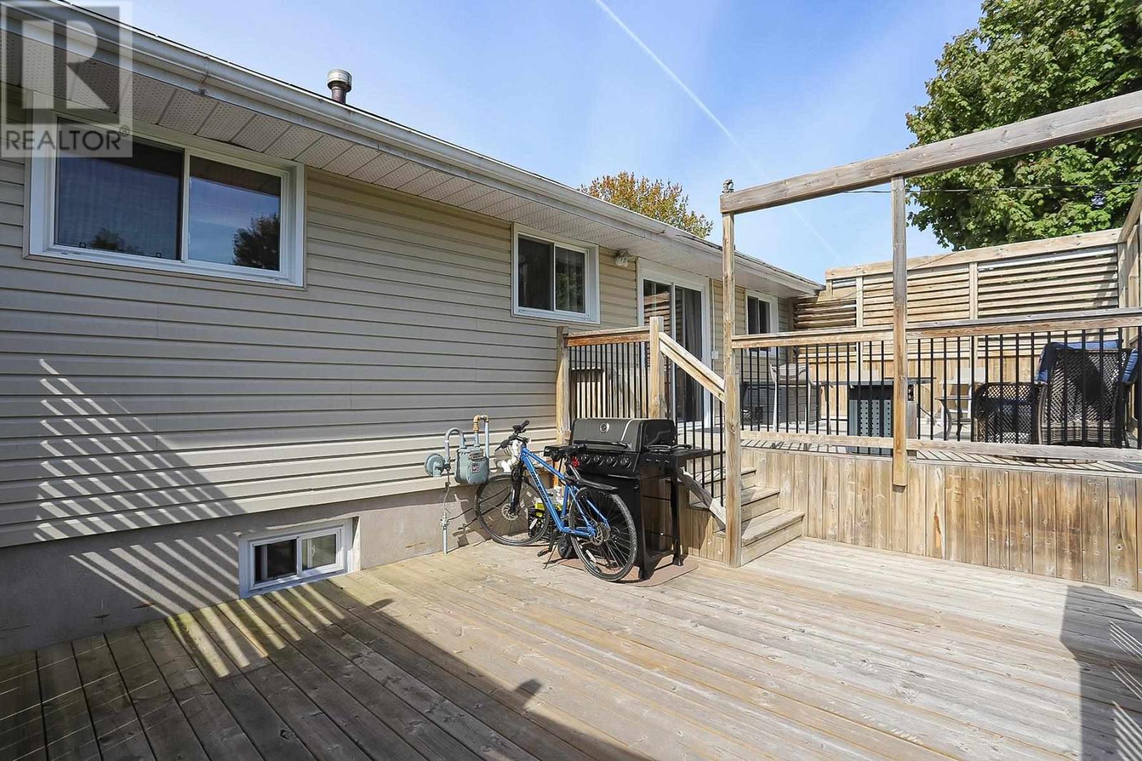 18 Wayne Ct, Sault Ste. Marie, Ontario  P6A 4S4 - Photo 12 - SM251294