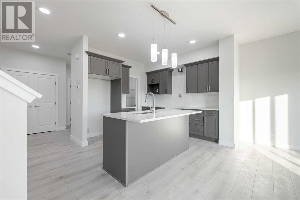 312 Belvedere Drive Se, Calgary, Alberta  T2A 0M3 - Photo 17 - A2189725