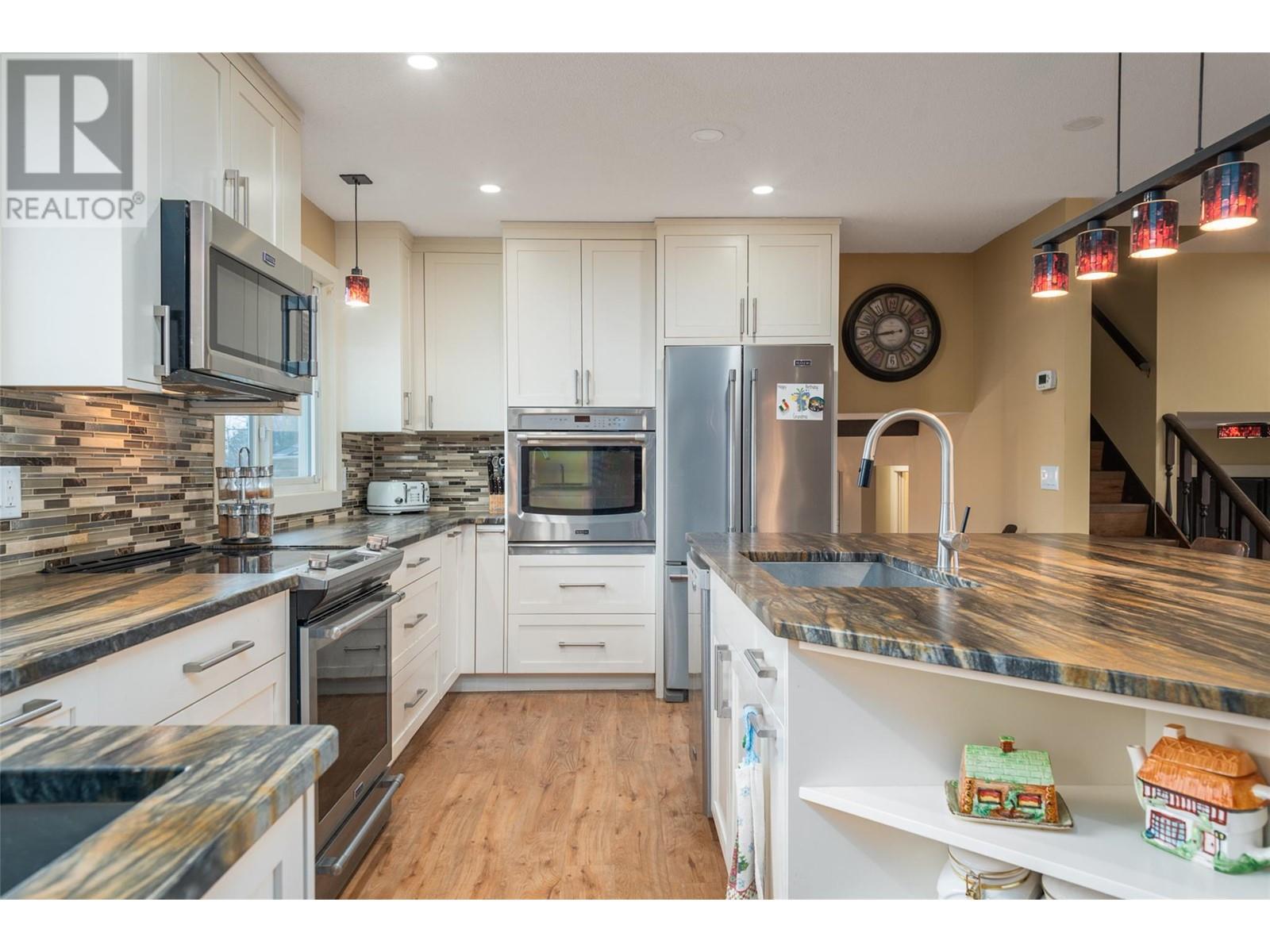 2308 Thacker Drive, West Kelowna, BC V1Z1V7