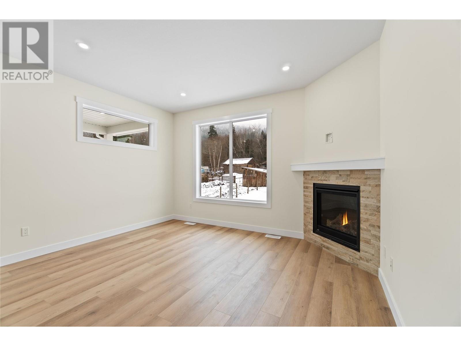 Property at 1840 10 Street SW Unit# 24 image 2