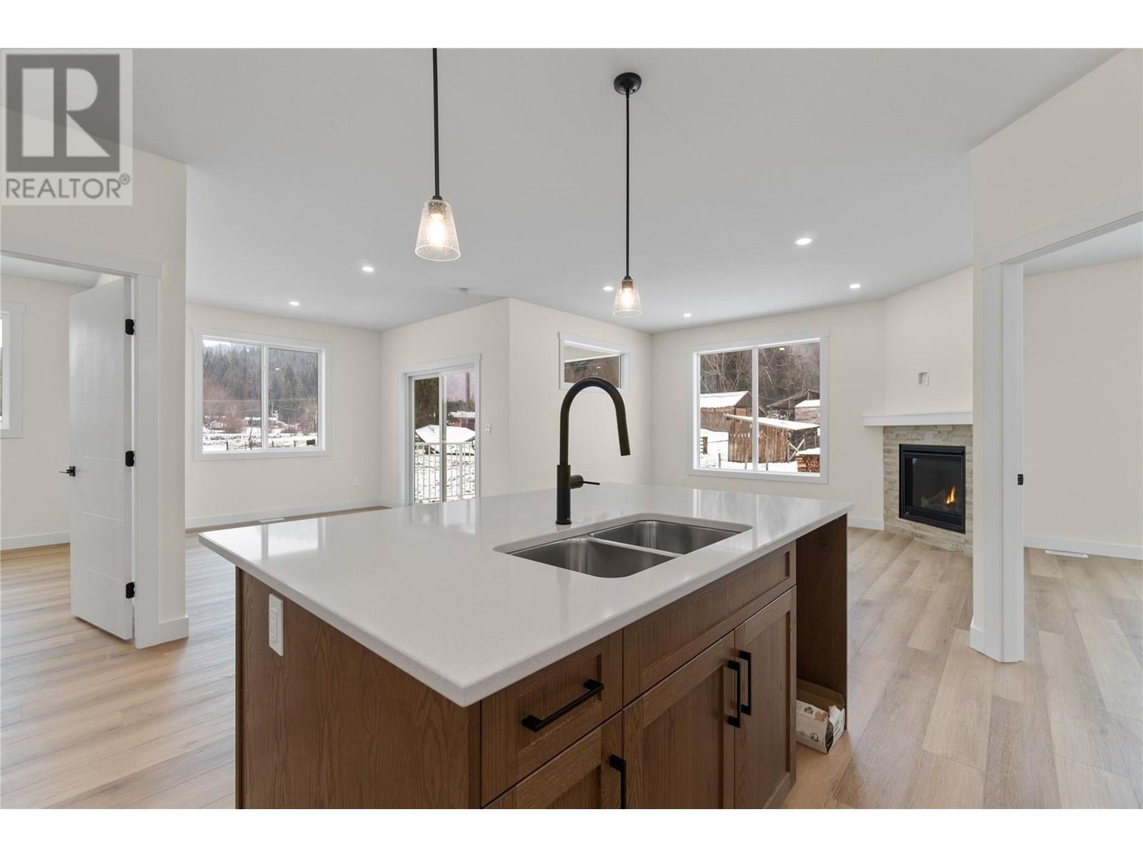 1840 10 Street Sw Unit# 24, Salmon Arm, British Columbia  V1E 1Z7 - Photo 7 - 10303885