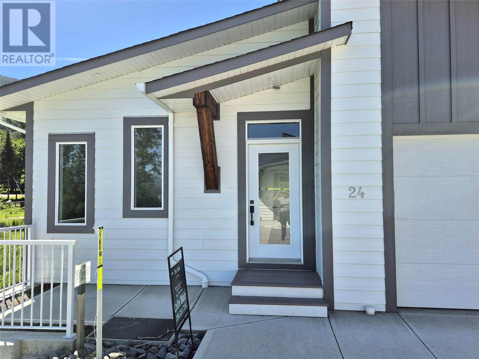 1840 10 Street Sw Unit# 24, Salmon Arm, British Columbia  V1E 1Z7 - Photo 2 - 10303885