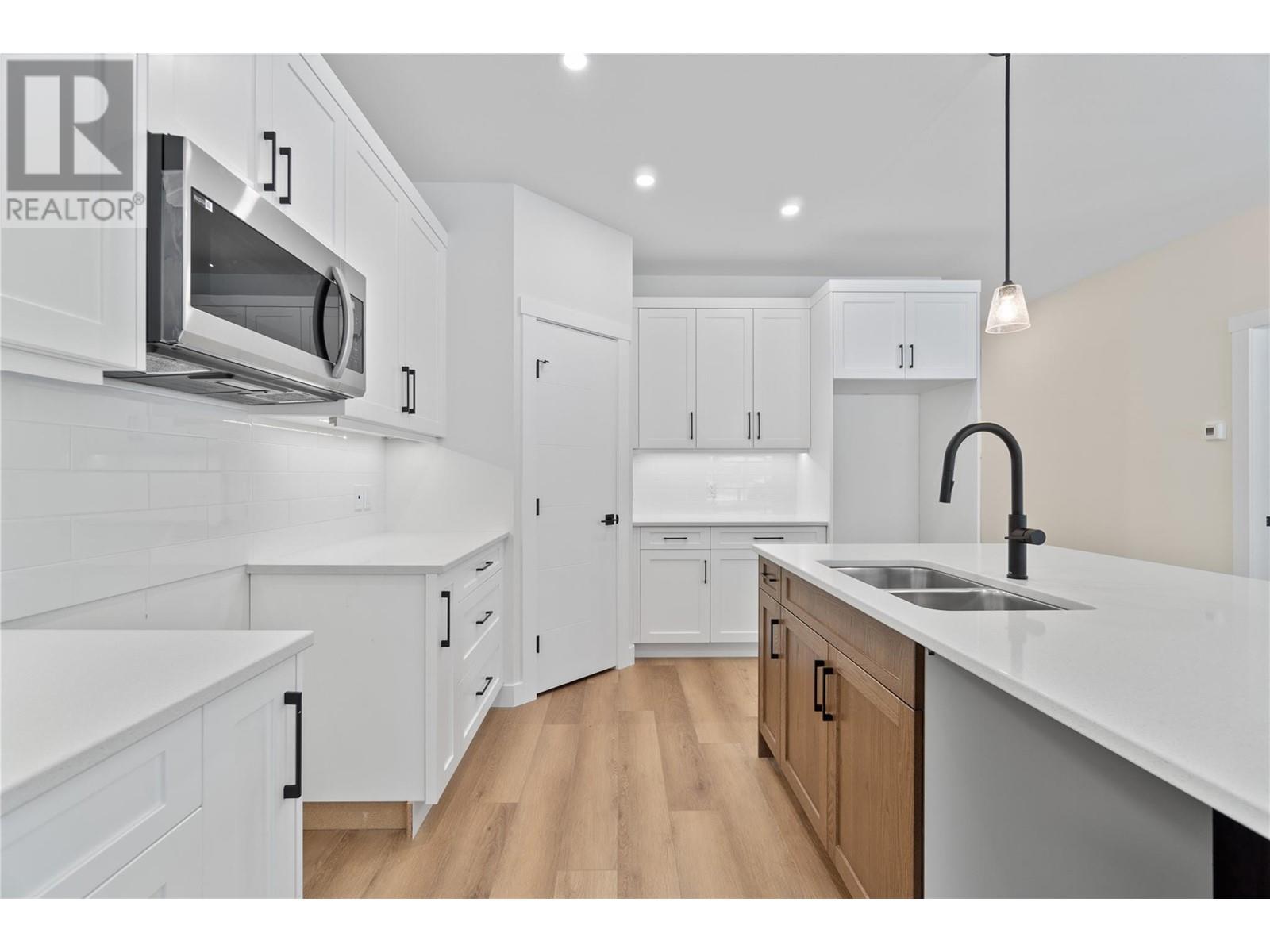 1840 10 Street Sw Unit# 24, Salmon Arm, British Columbia  V1E 1Z7 - Photo 16 - 10303885